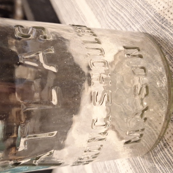 Vintage Atlas Strong Shoulder Mason Quart Jar Regular Mouth With Zinc Lid - Picture 2 of 5